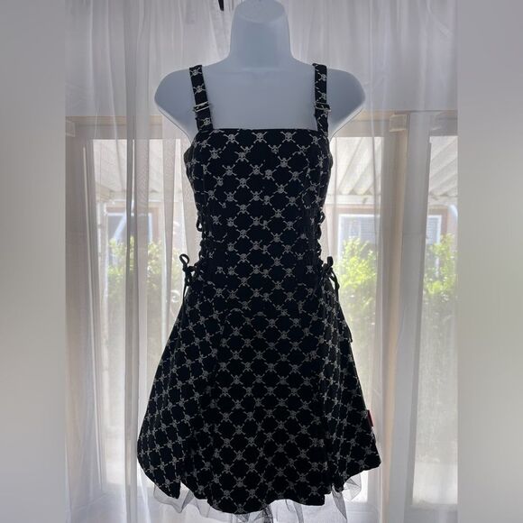 Tripp Skull and Cross Bones Print Dress - Picture 7 of 9